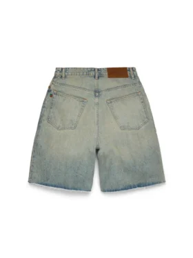 Denim shorts i smutsig tvätt